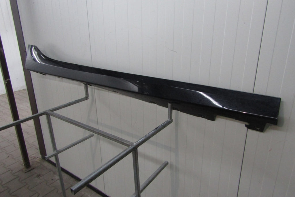 Lajsna praga desna BMW 1 F40 2 F44 19- próg