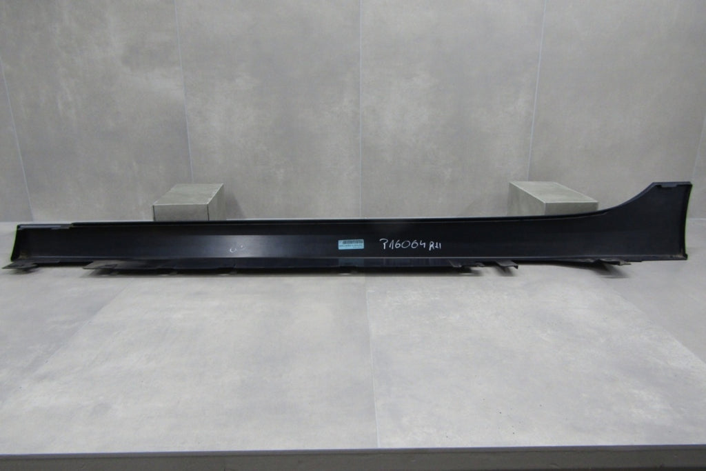 Lajsna praga desni BMW 1 F40 2 F44 19- próg
