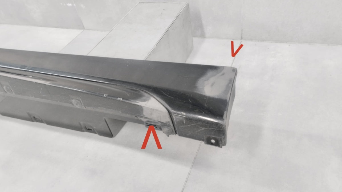 Lajsna praga desni BMW 1 F40 M paket 19-
