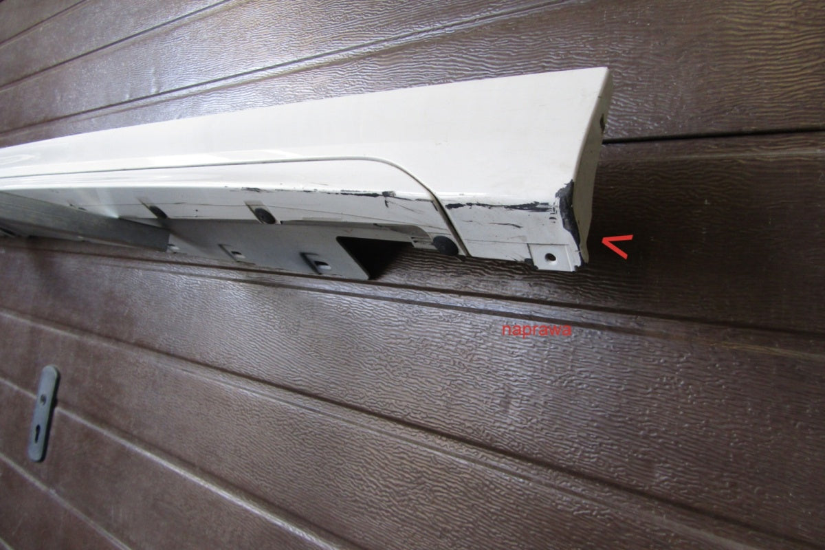 Lajsna praga desna BMW 1 F40 M paket 19-