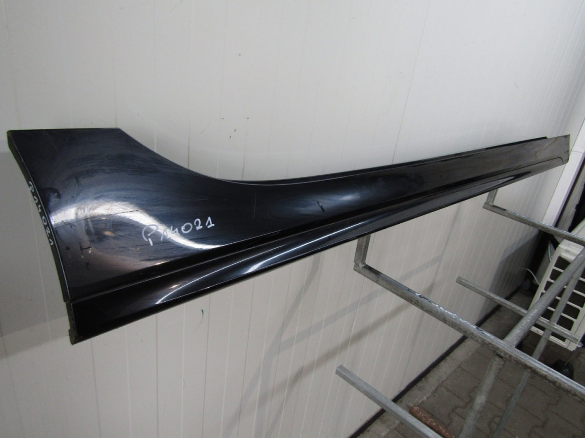 Lajsna praga desna BMW 1 F40 M paket 19-