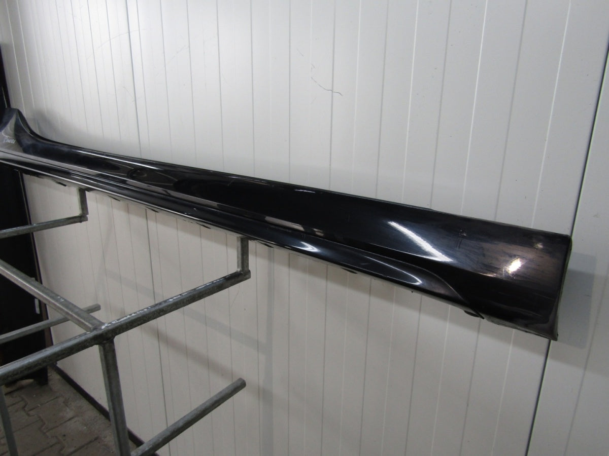 Lajsna praga desna BMW 1 F40 M paket 19-