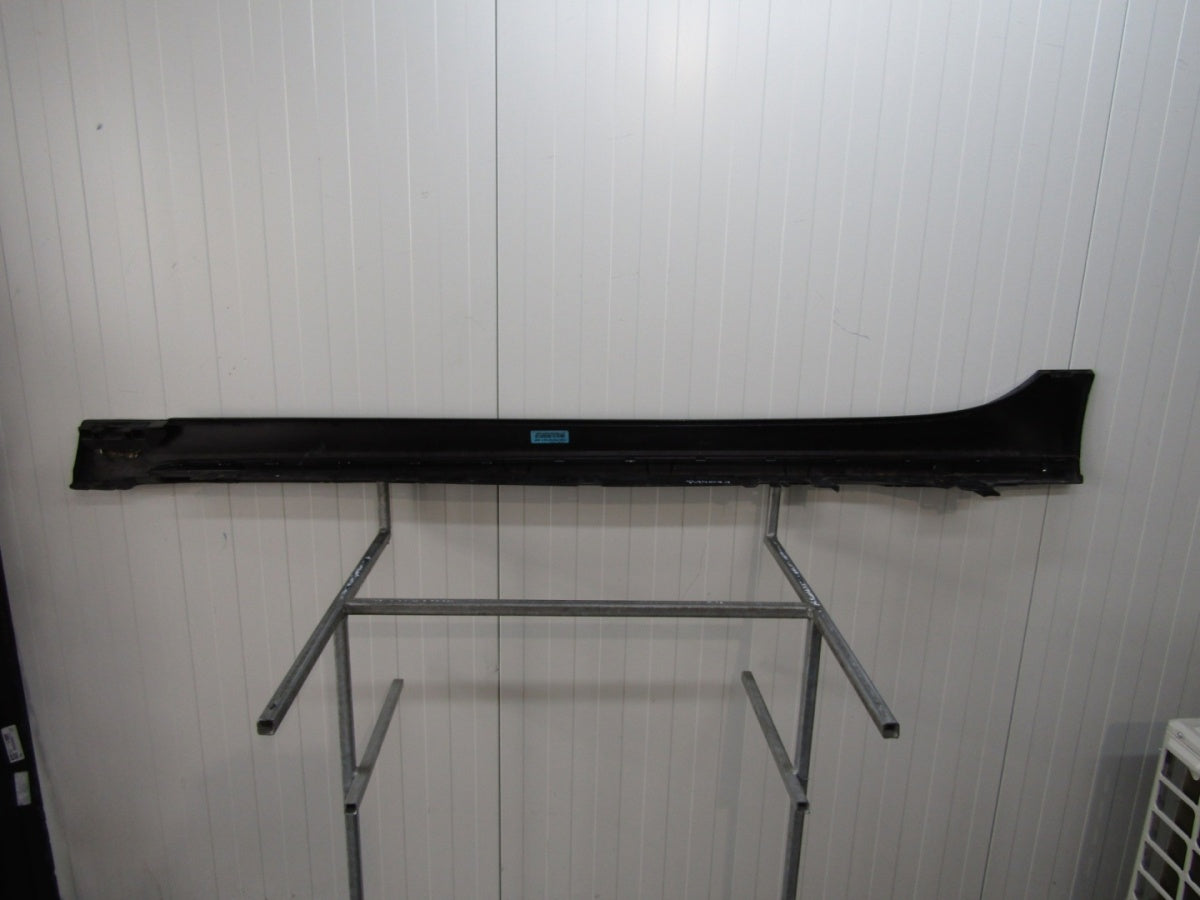Lajsna praga desna BMW 1 F40 M paket 19-