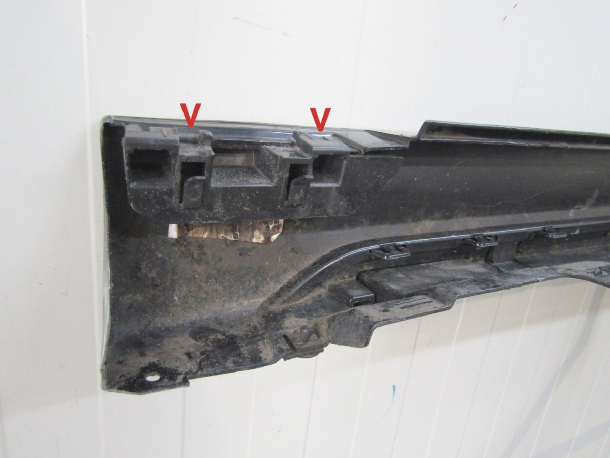 Lajsna praga desna BMW 1 F40 M paket 19-