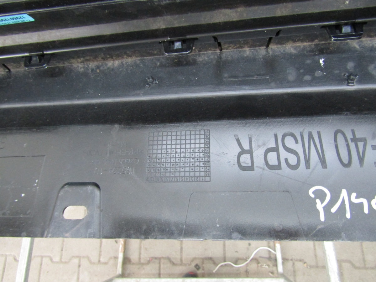 Lajsna praga desna BMW 1 F40 M paket 19-
