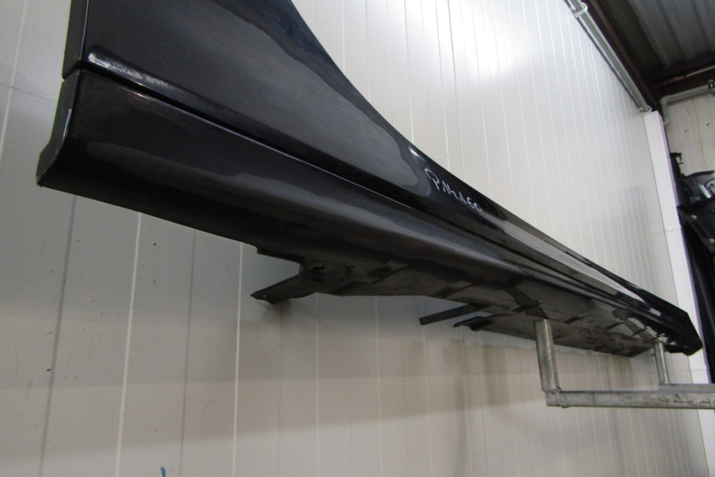 Lajsna praga desna BMW 1 F40 M paket 19-