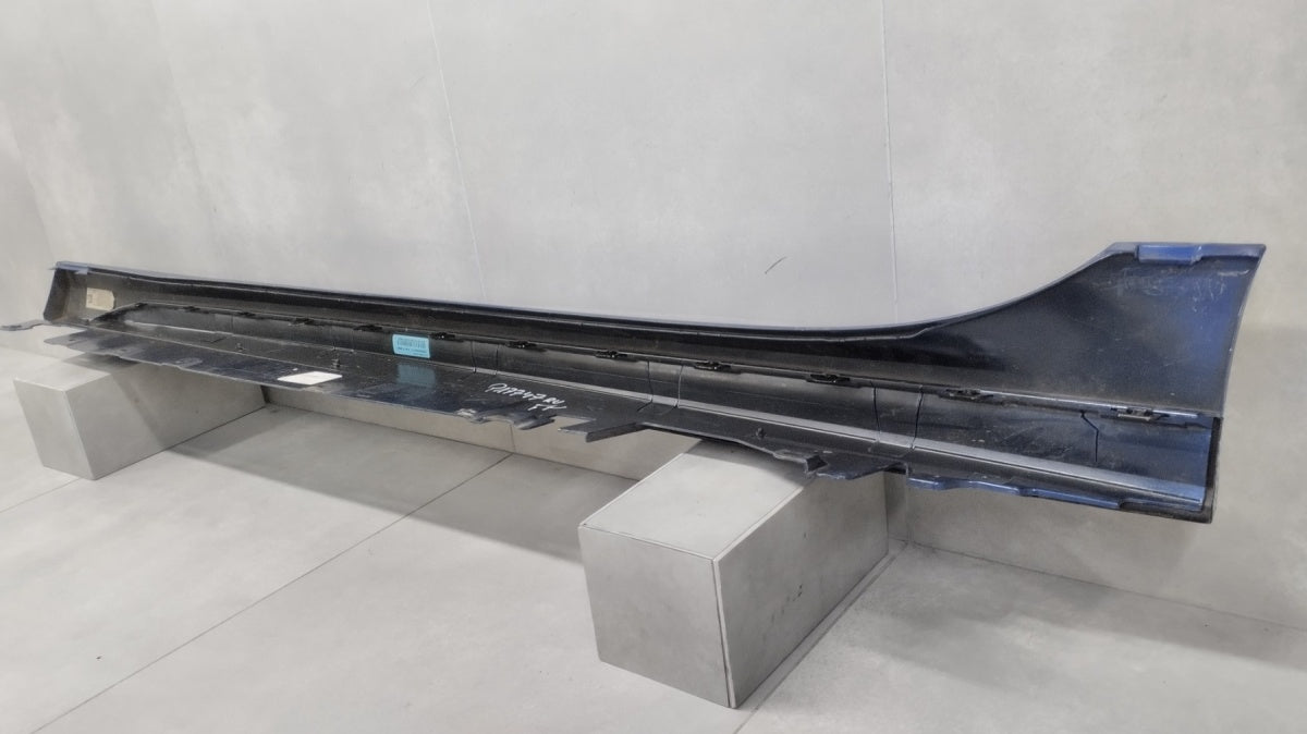 Lajsna praga desni BMW 2 F44 M paket 19-