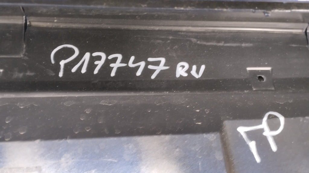Lajsna praga desni BMW 2 F44 M paket 19-