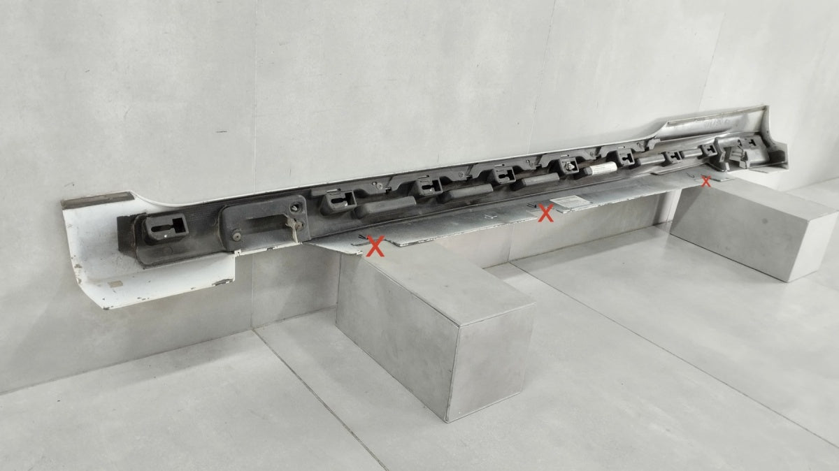 Lajsna praga desni Ford Fiesta MK7 ST 3d Lift 12-