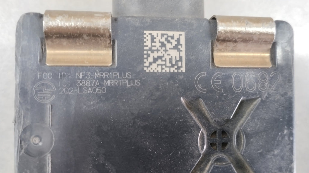 RADAR DISTRONIC CZUJNIK MODUŁ BOSCH MOPAR 2013dj5069 3887A-MRR 1PLUS