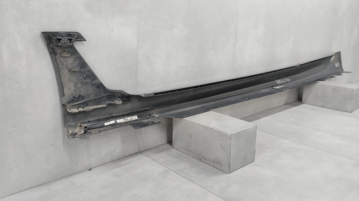 Lajsna praga desna BMW 6 G32 M-paket GT 18-