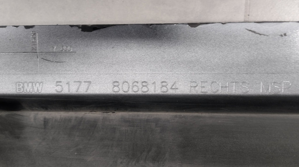 Lajsna praga desna BMW 6 G32 M-paket GT 18-