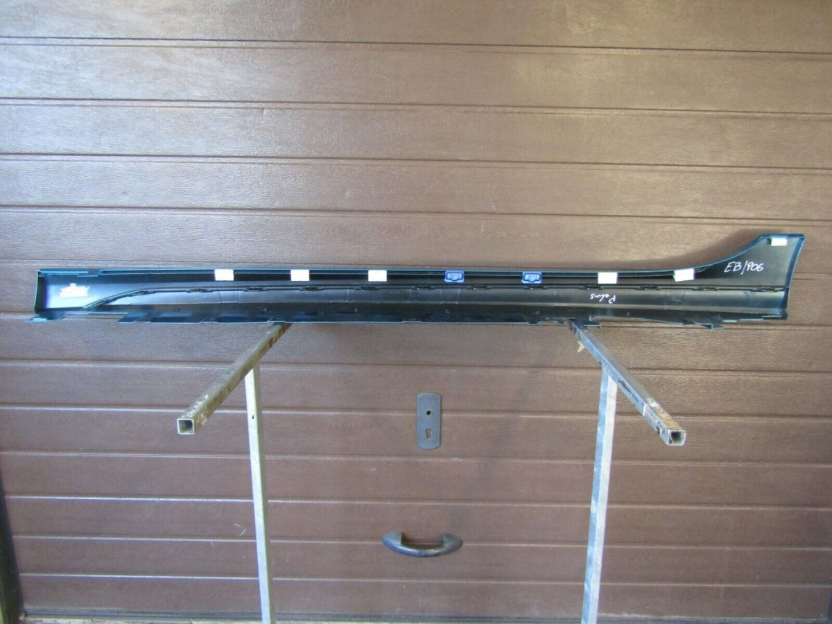 Lajsna praga desna BMW 2 F44 M paket 19-