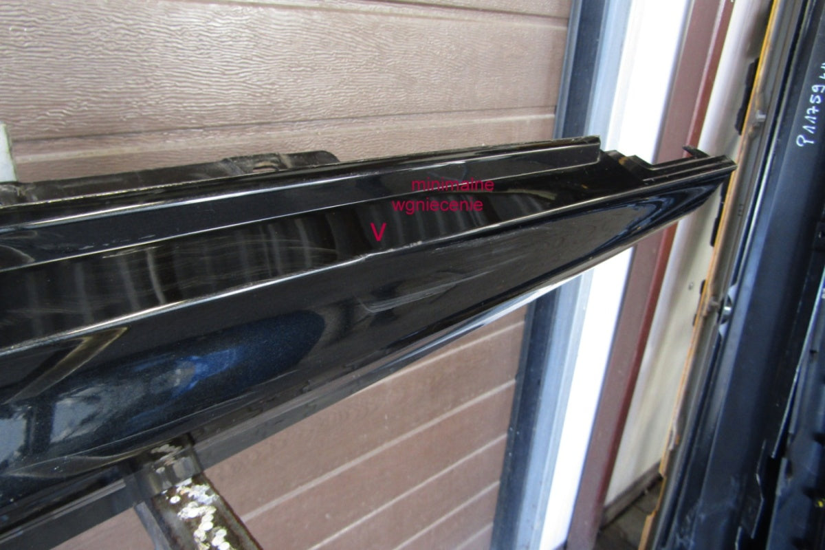 Lajsna praga desna BMW 2 F44 M paket 19-