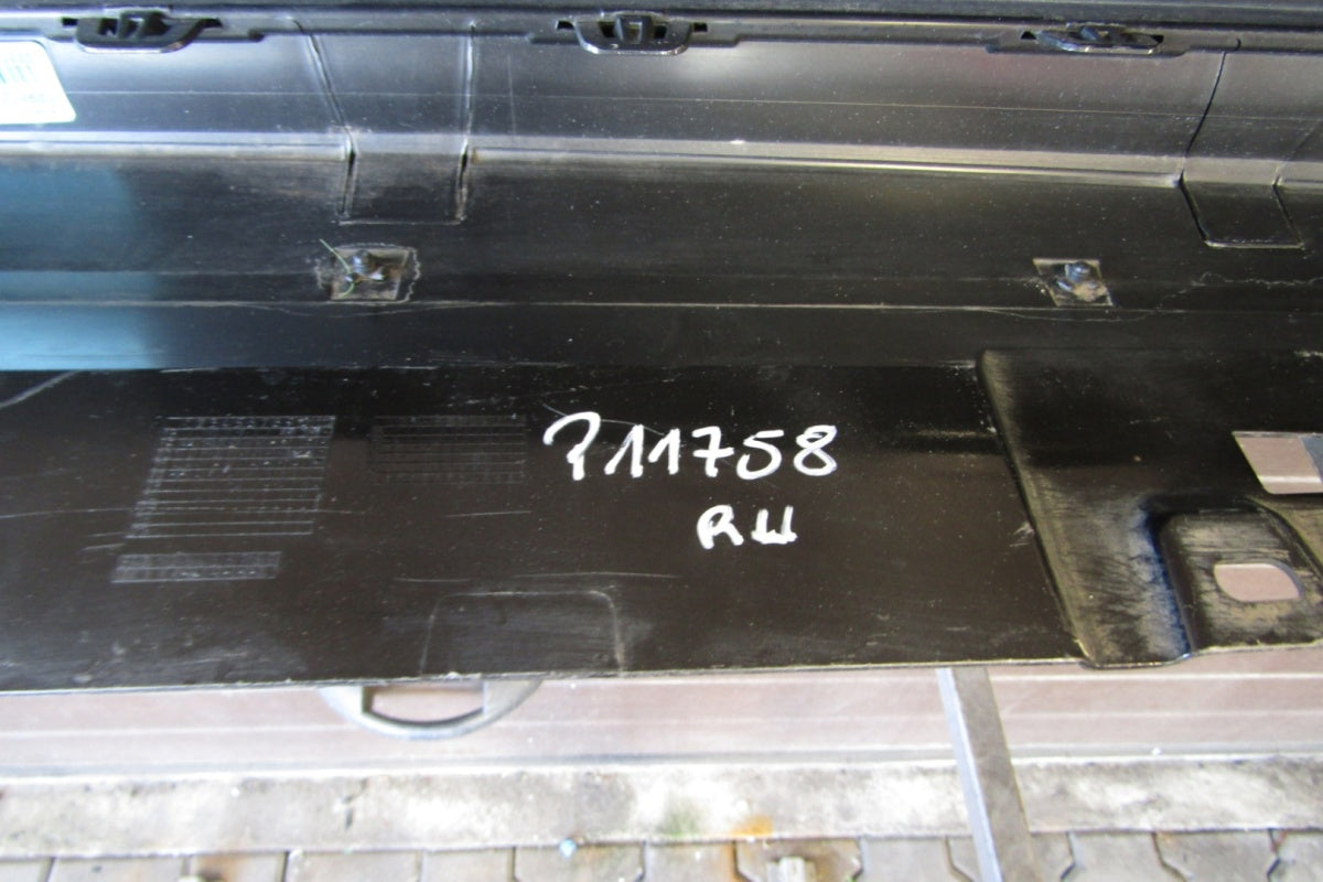 Lajsna praga desna BMW 2 F44 M paket 19-