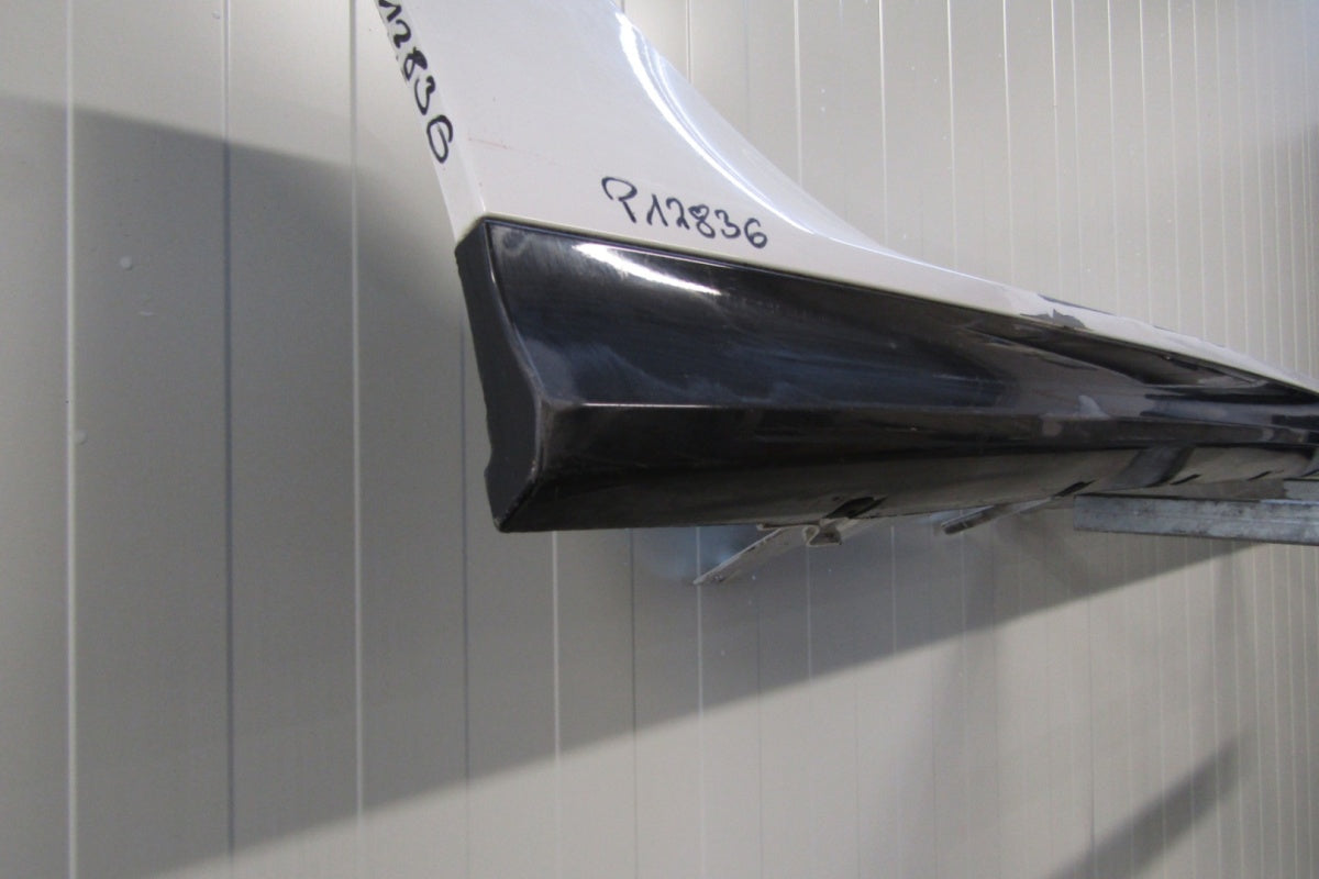 Lajsna praga desna BMW 2 F44 M paket 19-
