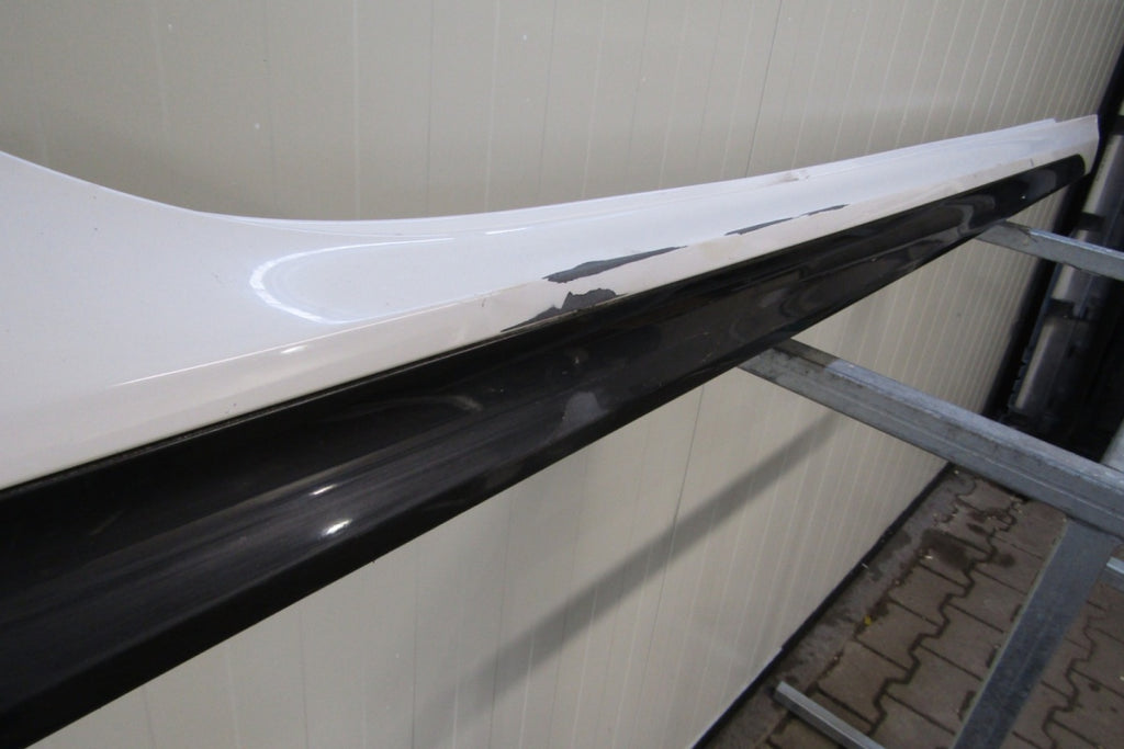 Lajsna praga desna BMW 2 F44 M paket 19-