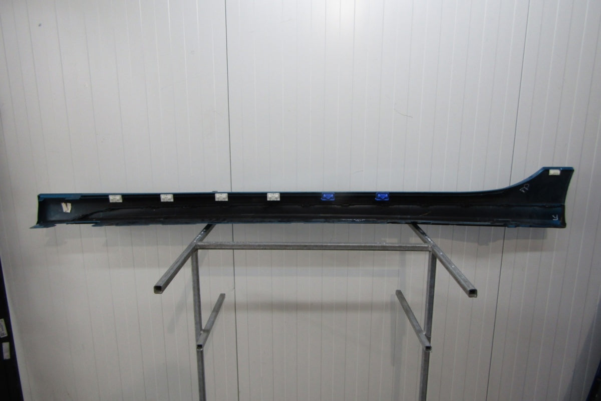 Lajsna praga desna BMW 2 F44 M paket 19-