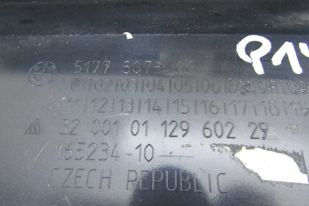Lajsna praga desna BMW 2 F44 M paket 19-