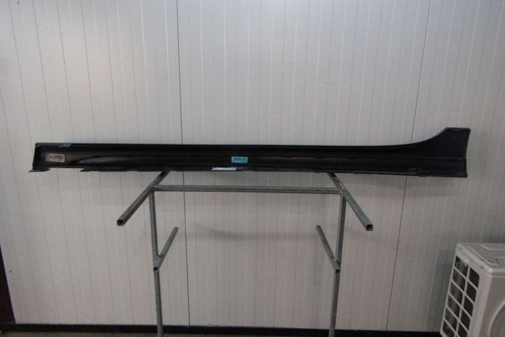 Lajsna praga desna BMW 2 F44 M paket 19-