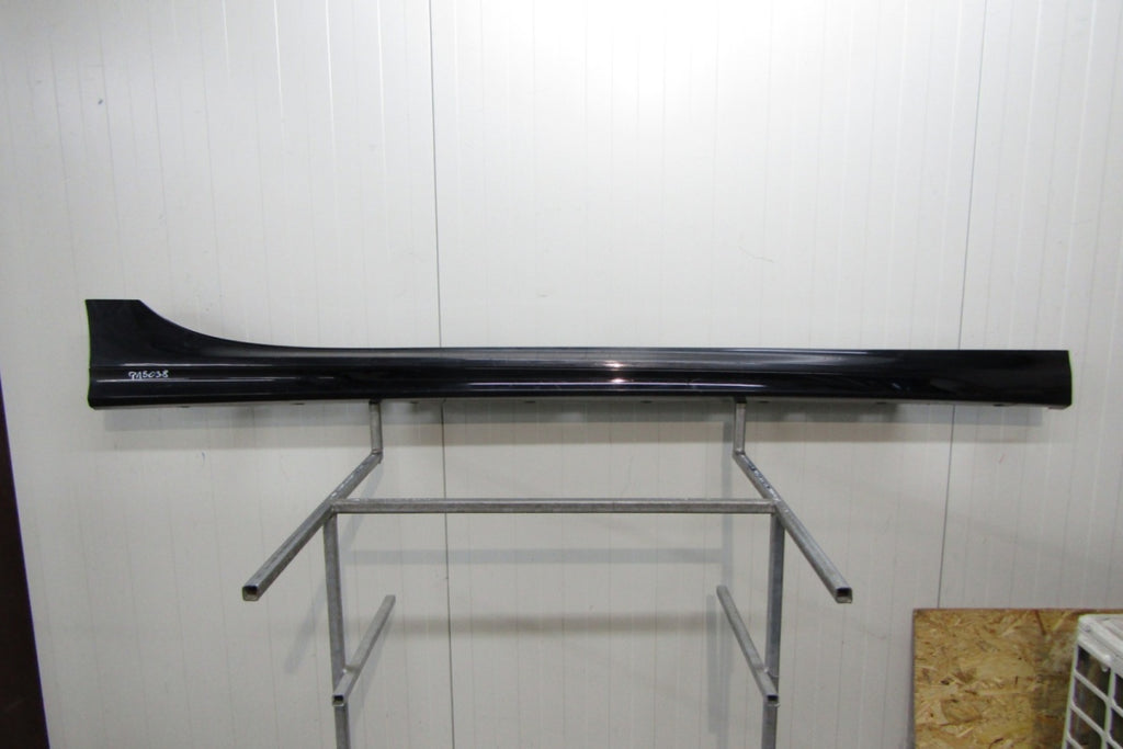Lajsna praga desna BMW 2 F44 M paket 19-