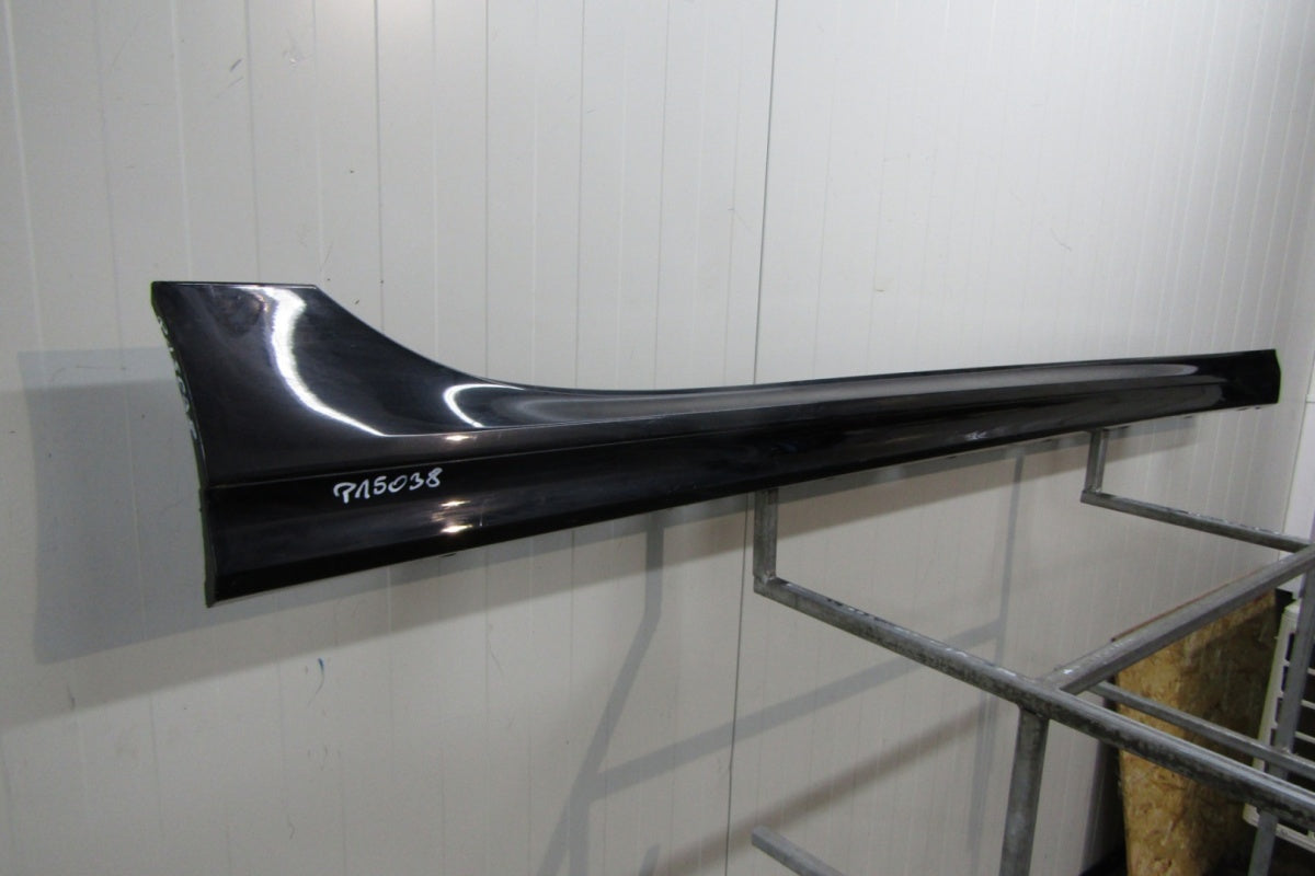 Lajsna praga desna BMW 2 F44 M paket 19-