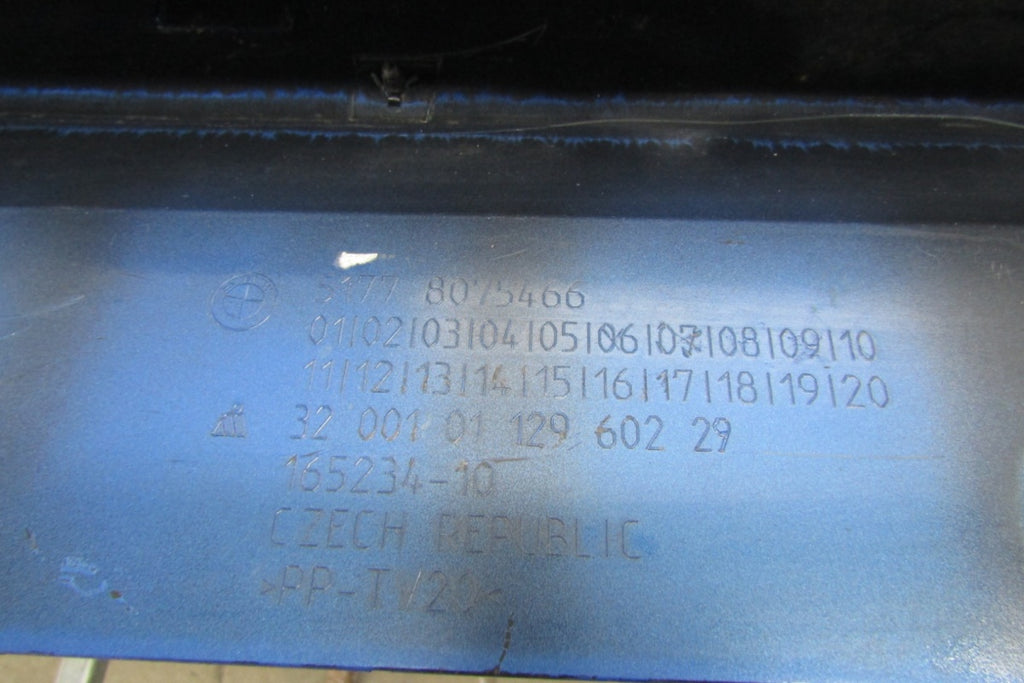 Lajsna praga desna BMW 2 F44 M paket 19-
