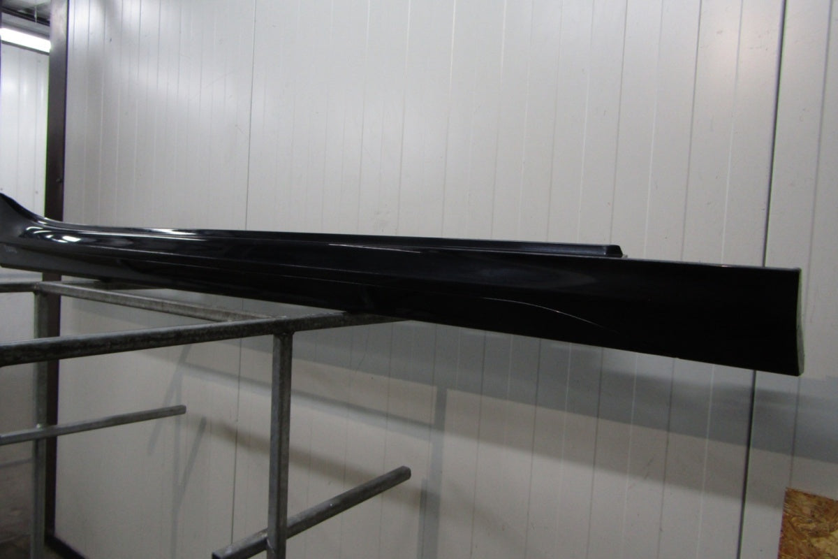 Lajsna praga desni BMW 2 F44 M paket 19-