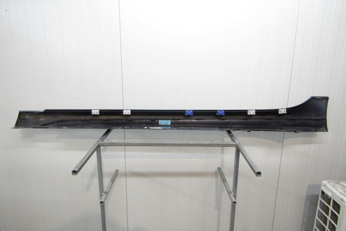 Lajsna praga desni BMW 2 F44 M paket 19-