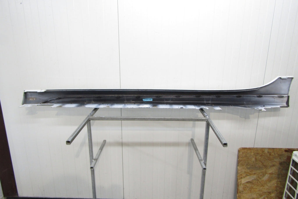 Lajsna praga desni BMW 2 F44 M paket 19-