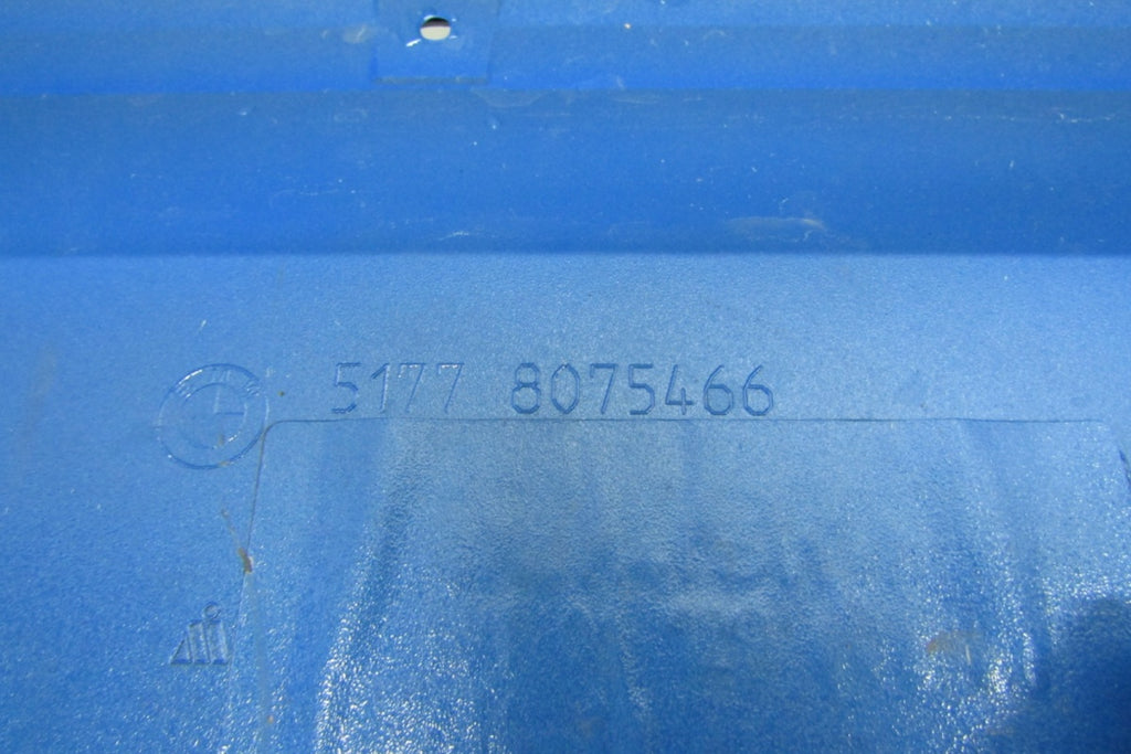 Lajsna praga desni BMW 2 F44 M paket 19-