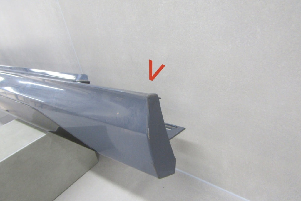 Lajsna praga desni BMW 2 F44 M paket 19-