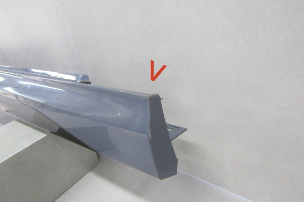 Lajsna praga desni BMW 2 F44 M paket 19-