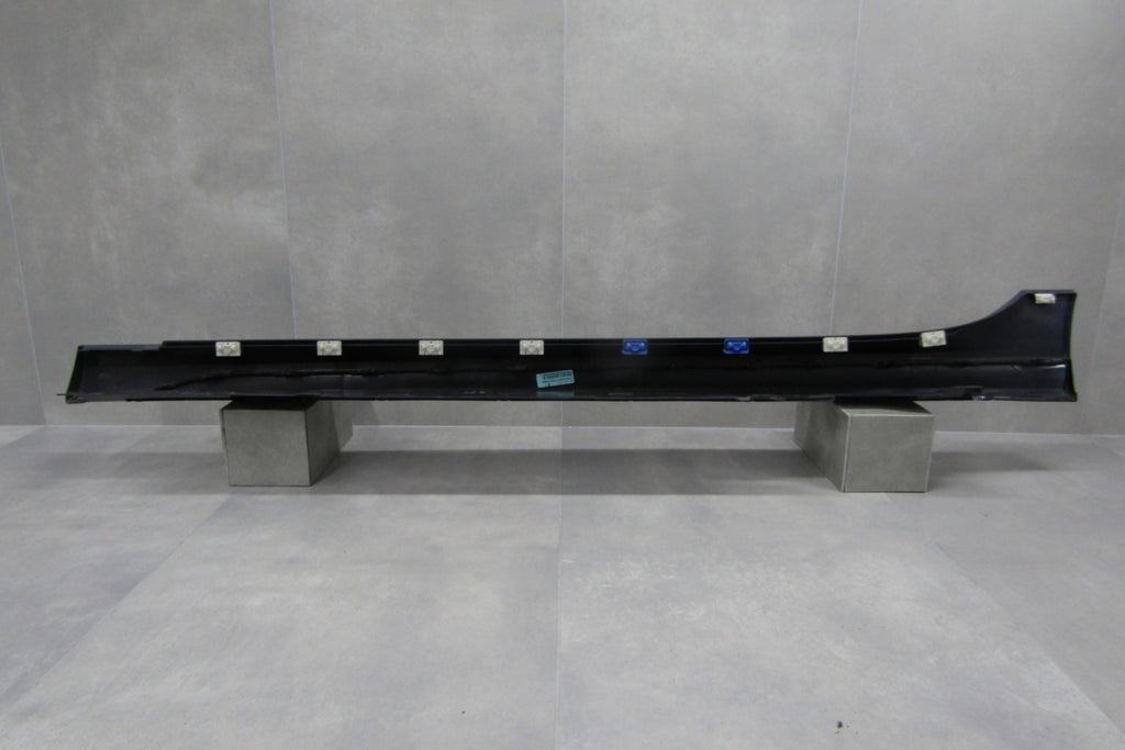 Lajsna praga desni BMW 2 F44 M paket 19-