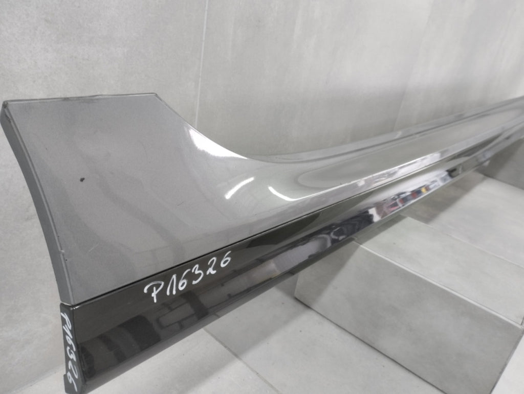 Lajsna praga desni BMW 2 F44 M paket 19-
