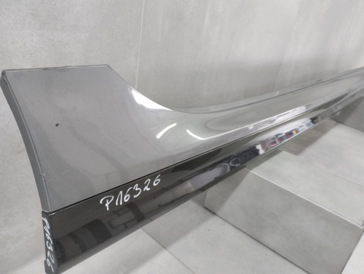 Lajsna praga desni BMW 2 F44 M paket 19-