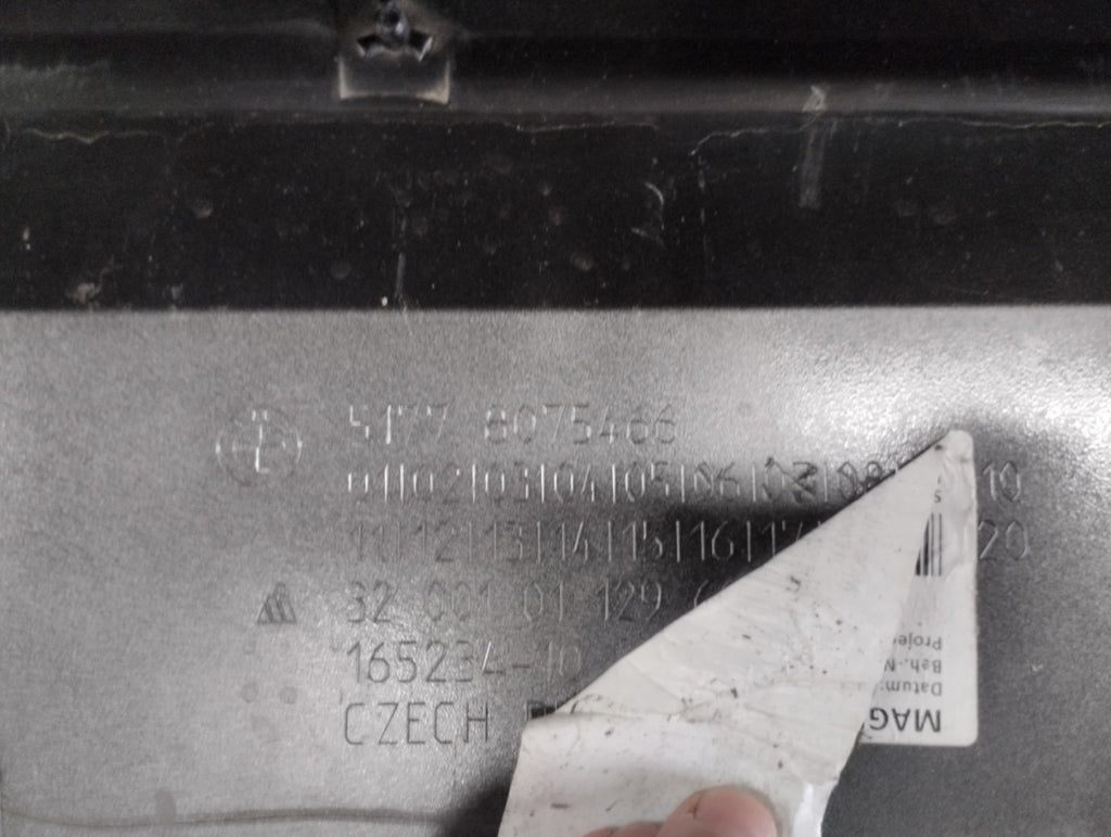 Lajsna praga desni BMW 2 F44 M paket 19-