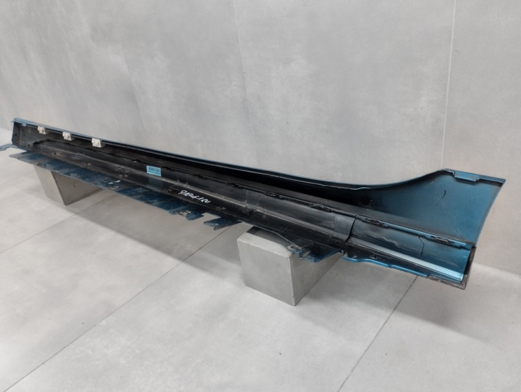 Lajsna praga desni BMW 2 F44 M paket 19-