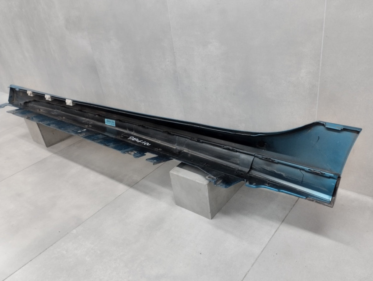 Lajsna praga desni BMW 2 F44 M paket 19-