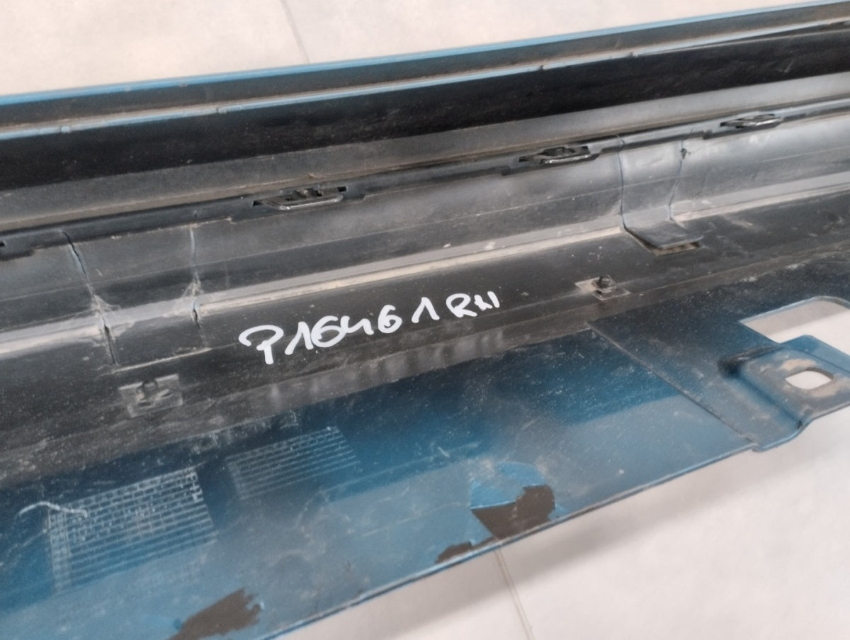 Lajsna praga desni BMW 2 F44 M paket 19-