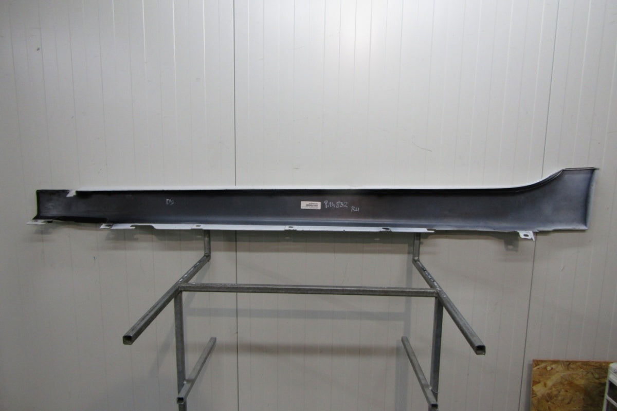 Lajsna praga desna BMW 2 F46 Gran TOURER 14-