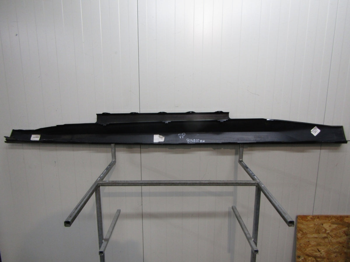 Lajsna praga desna BMW 2 G42 M paket COUPE 22-