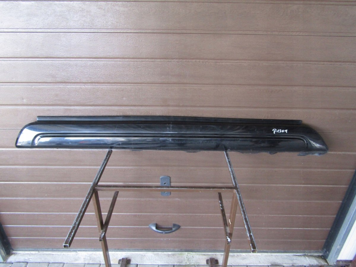 Lajsna praga desna BMW X3 E83 M-paket desna