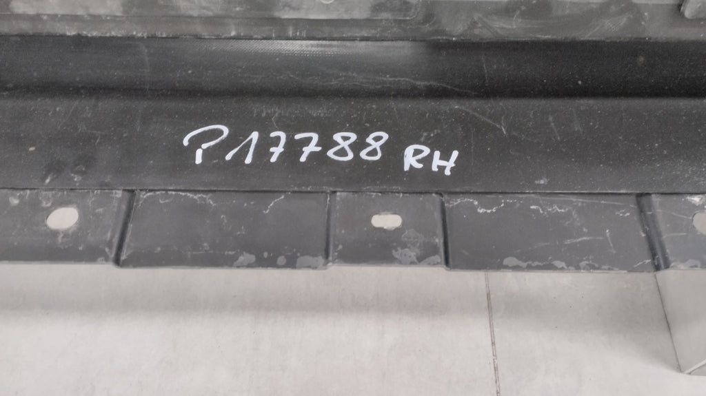 Lajsna praga desni BMW X3 F25 X4 F26 M paket 10-17