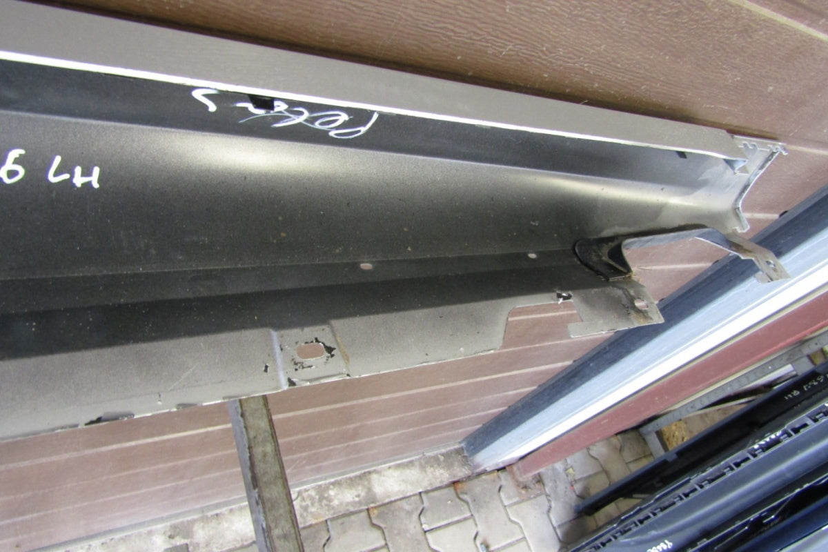 Lajsna praga lijeva BMW F46 M-paket Gran Tourer
