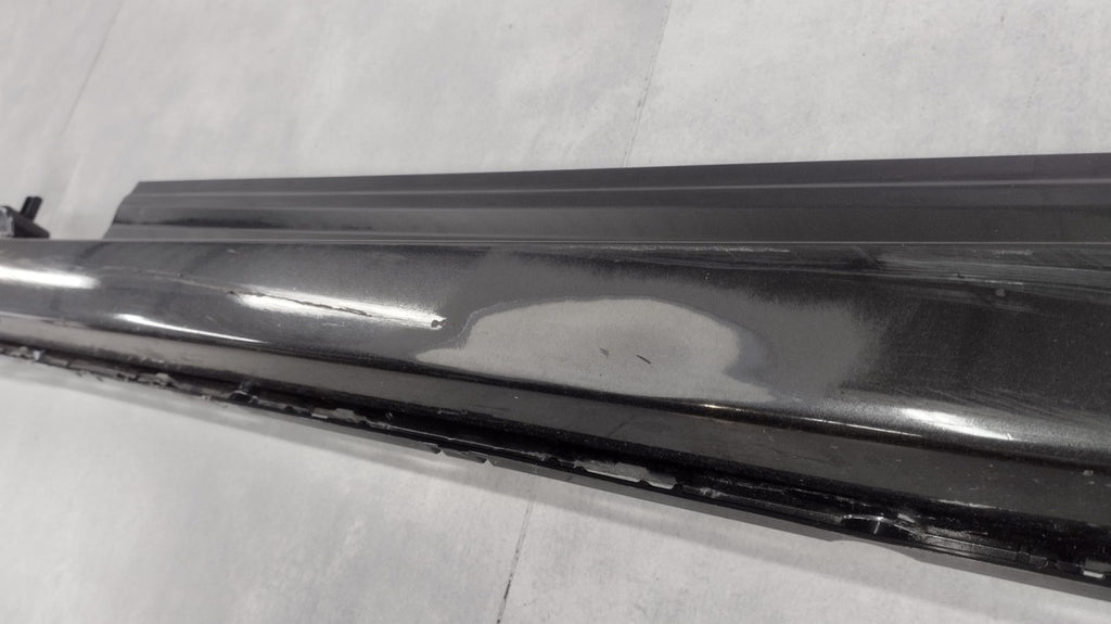 Lajsna praga lijeva BMW IX3 i X3 G08 Led M paket