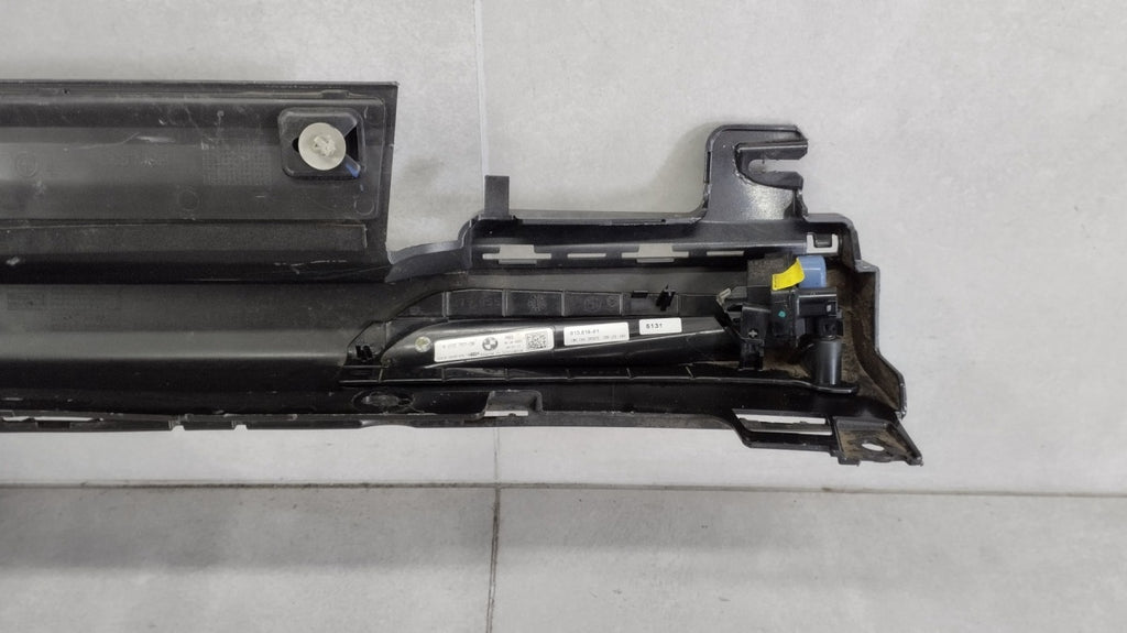 Lajsna praga lijeva BMW IX3 i X3 G08 Led M paket