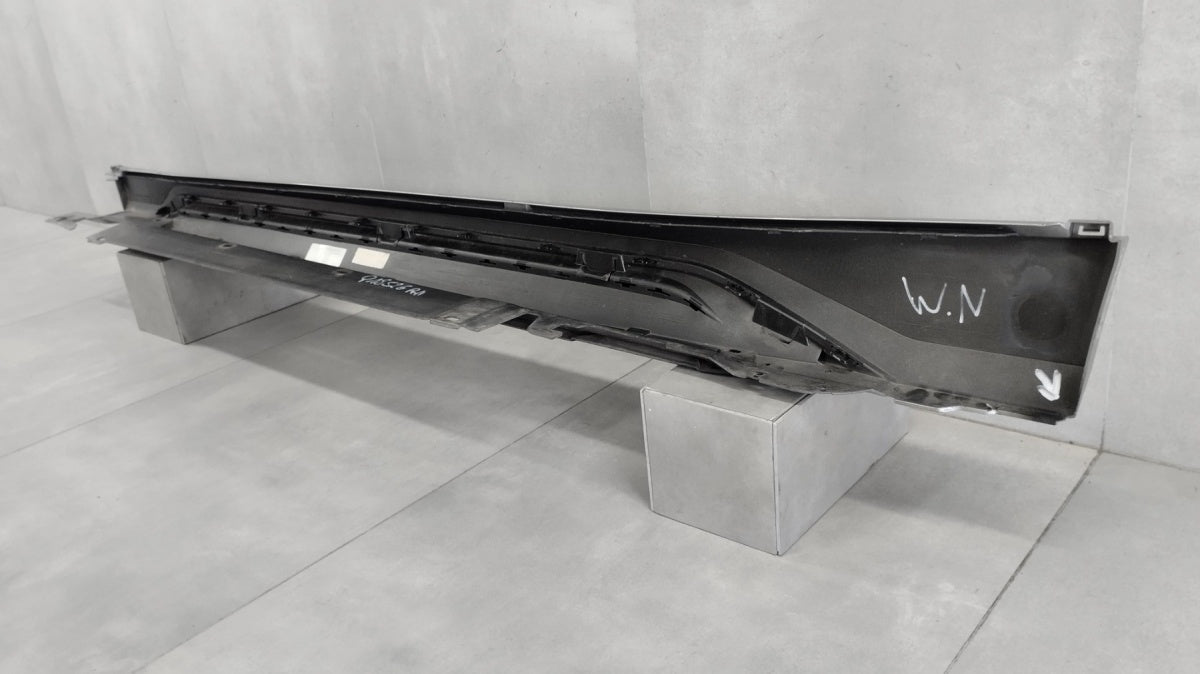 Lajsna praga desni BMW X1 III 3 U11 M paket 22-