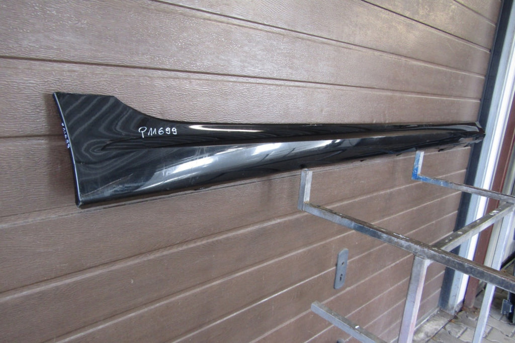 Lajsna praga desna BMW 3 G20 G21 M paket 18-