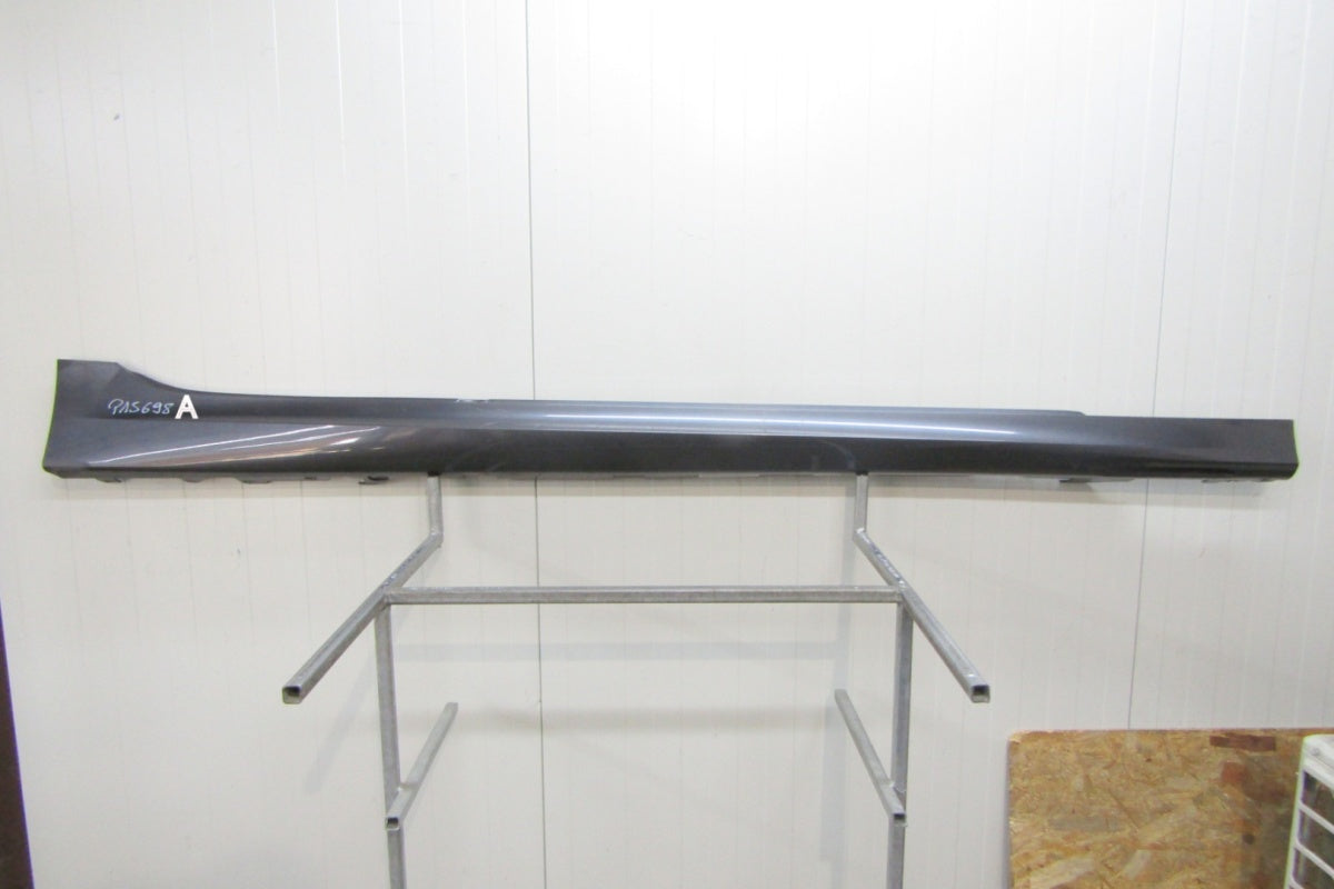 Lajsna praga desni BMW 3 G20 G21 M paket 18-